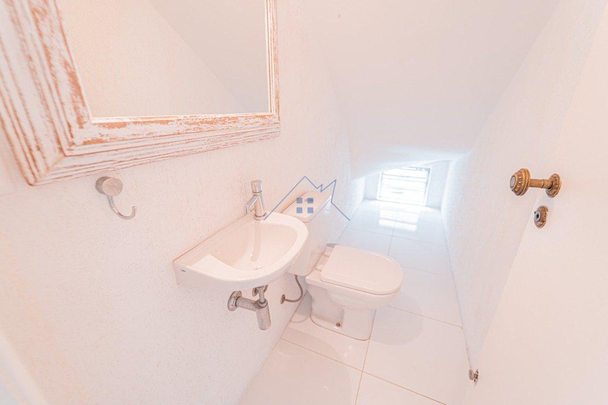 Casa no Jardim Jabaquara com 3 dorm 1 suíte 2 vagas Rua Cornélio Schimidt São Paulo - 