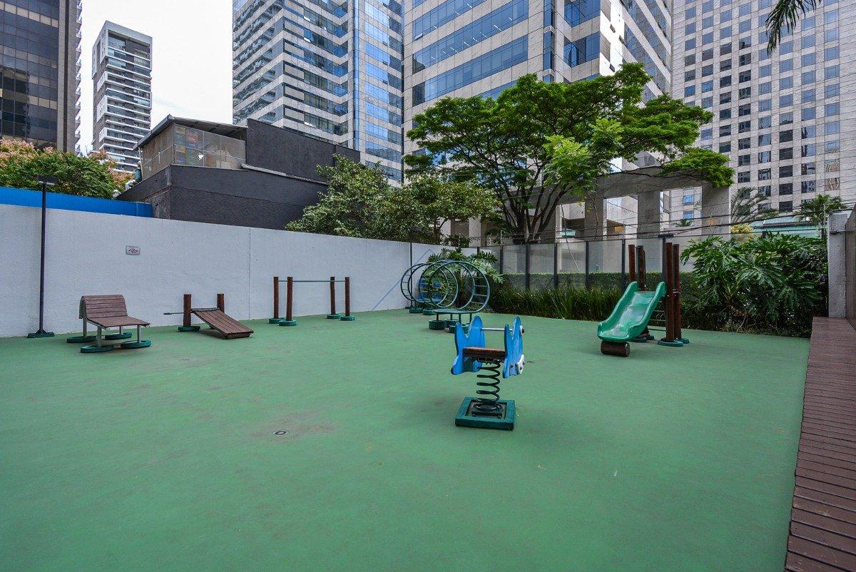 Apartamento na Cidade Monções 1 dorm 1 vaga Avenida Engenheiro Luiz Carlos Berrini São Paulo - 