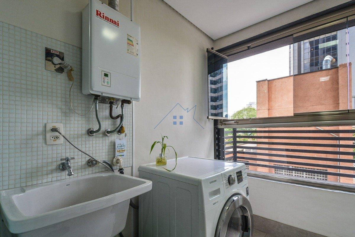 Apartamento na Cidade Monções 1 dorm 1 vaga Avenida Engenheiro Luiz Carlos Berrini São Paulo - 