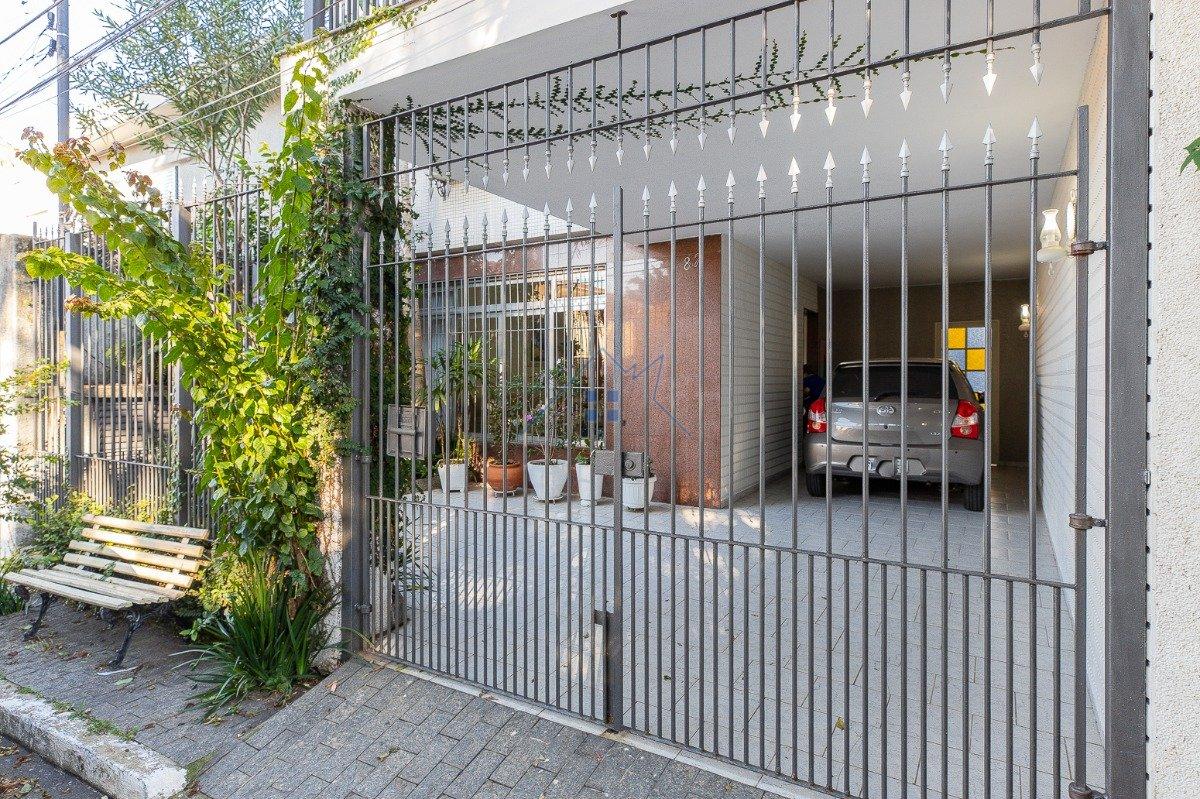 Casa em Indianópolis com 3 dorm 1 suíte 3 vagas Rua Escritor Abeguar Bastos São Paulo - 