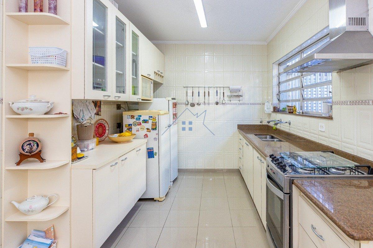 Casa em Indianópolis com 3 dorm 1 suíte 3 vagas Rua Escritor Abeguar Bastos São Paulo - 