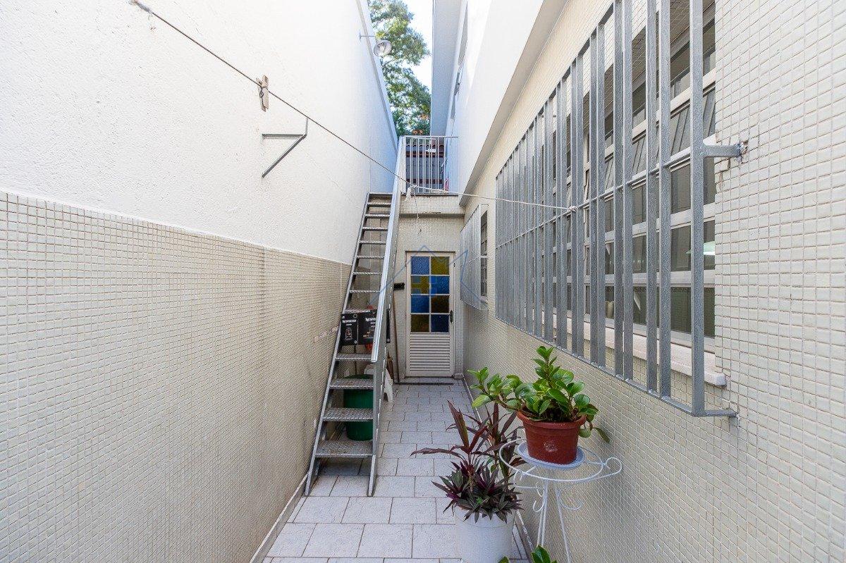 Casa em Indianópolis com 3 dorm 1 suíte 3 vagas Rua Escritor Abeguar Bastos São Paulo - 