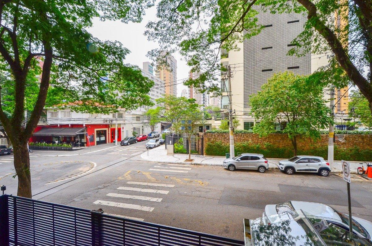 Apartamento em Indianópolis 2 dorm 1 vaga Avenida Jacutinga São Paulo - 