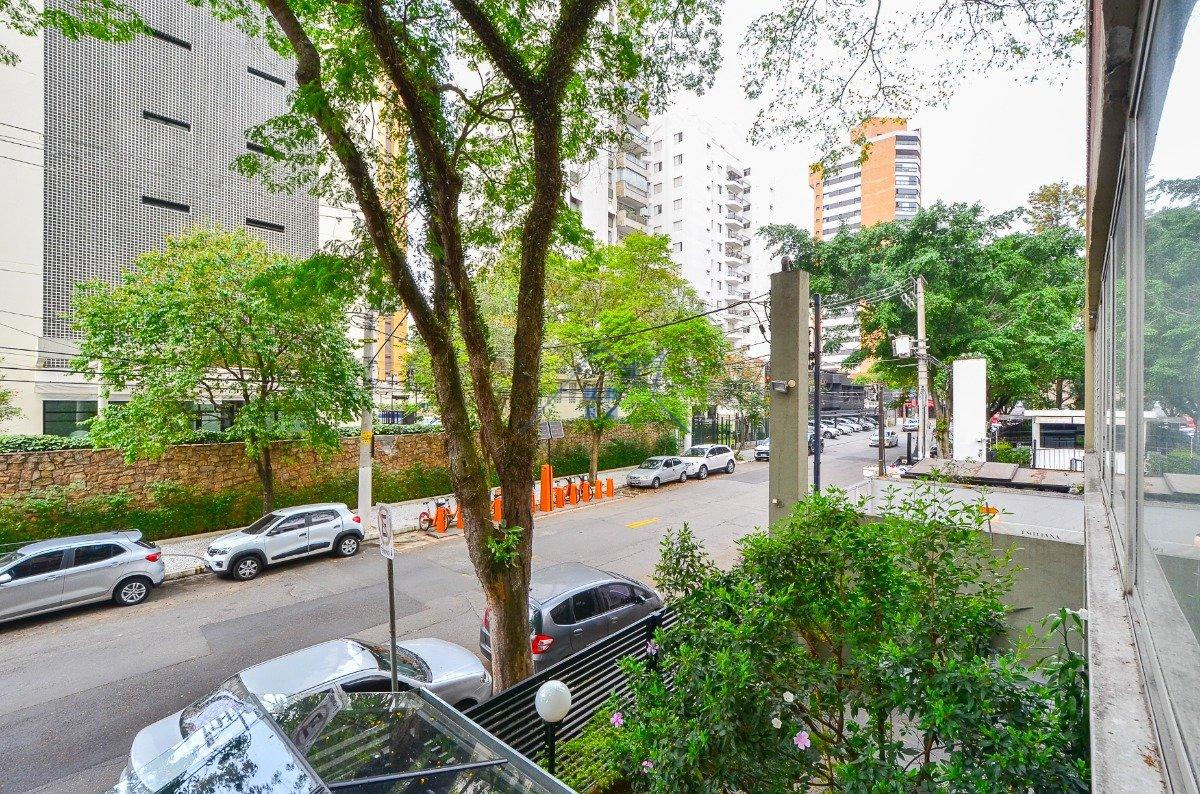Apartamento em Indianópolis 2 dorm 1 vaga Avenida Jacutinga São Paulo - 