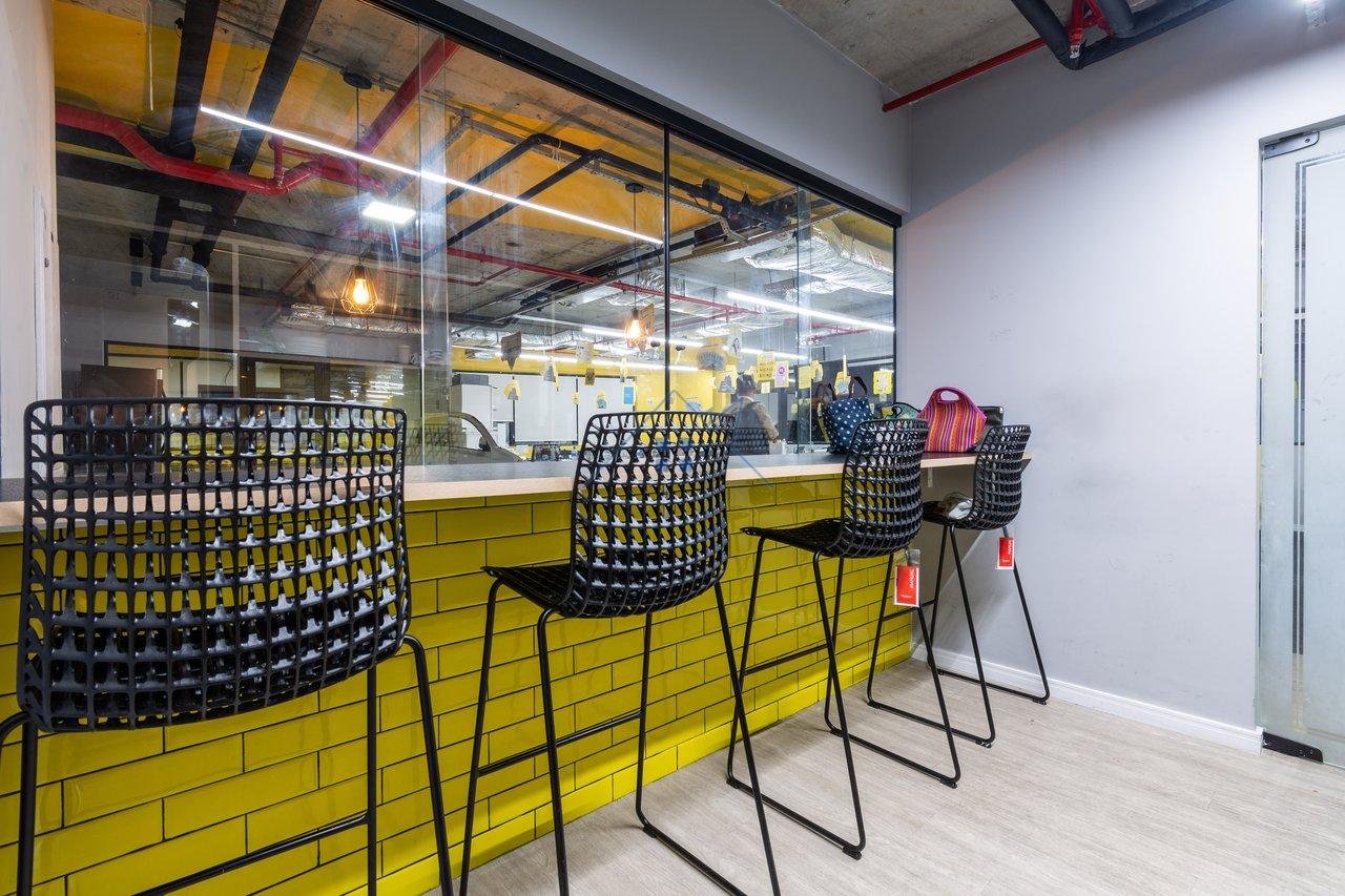 Conjunto Comercial no Tatuapé 211 m² 5 vagas mobiliado e com renda Rua Cantagalo São Paulo - 
