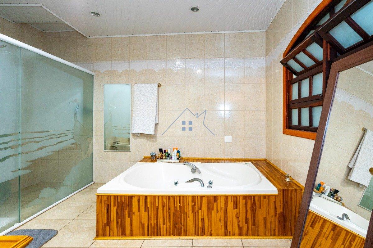 Casa no Jardim Ingá 4 dorm 3 suítes 4 vagas Rua Clara Aurora São Paulo - 