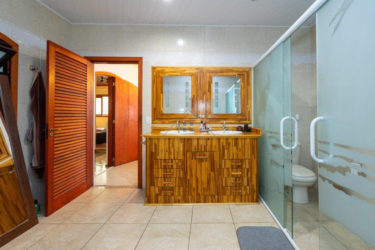 Casa no Jardim Ingá 4 dorm 3 suítes 4 vagas Rua Clara Aurora São Paulo - 