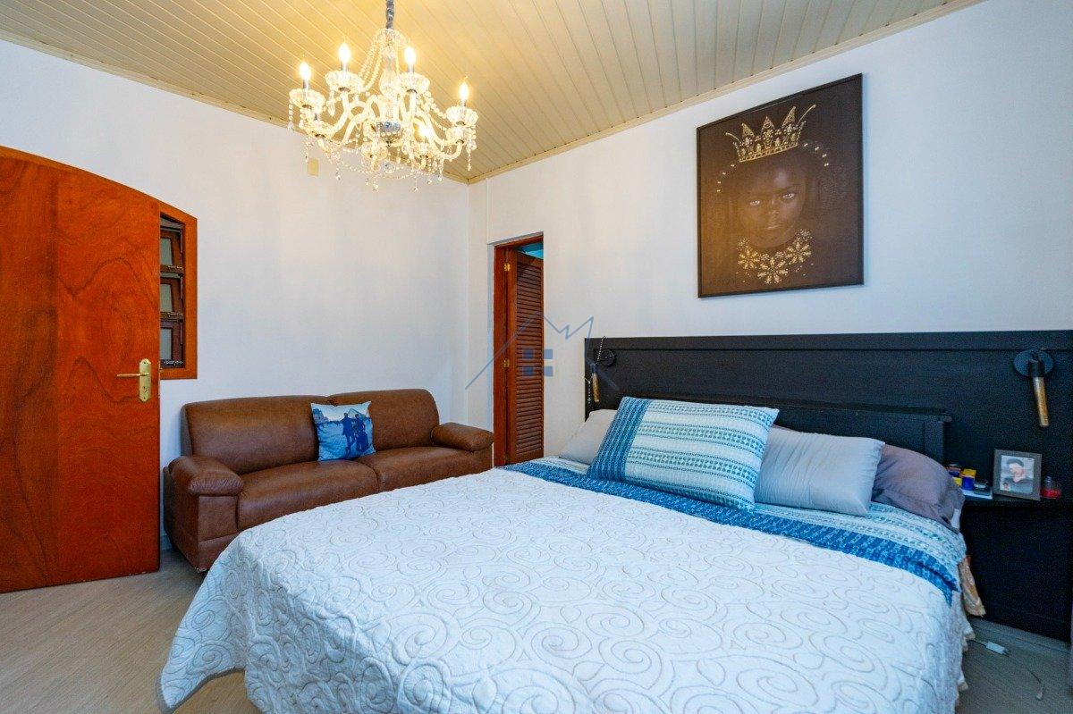 Casa no Jardim Ingá 4 dorm 3 suítes 4 vagas Rua Clara Aurora São Paulo - 