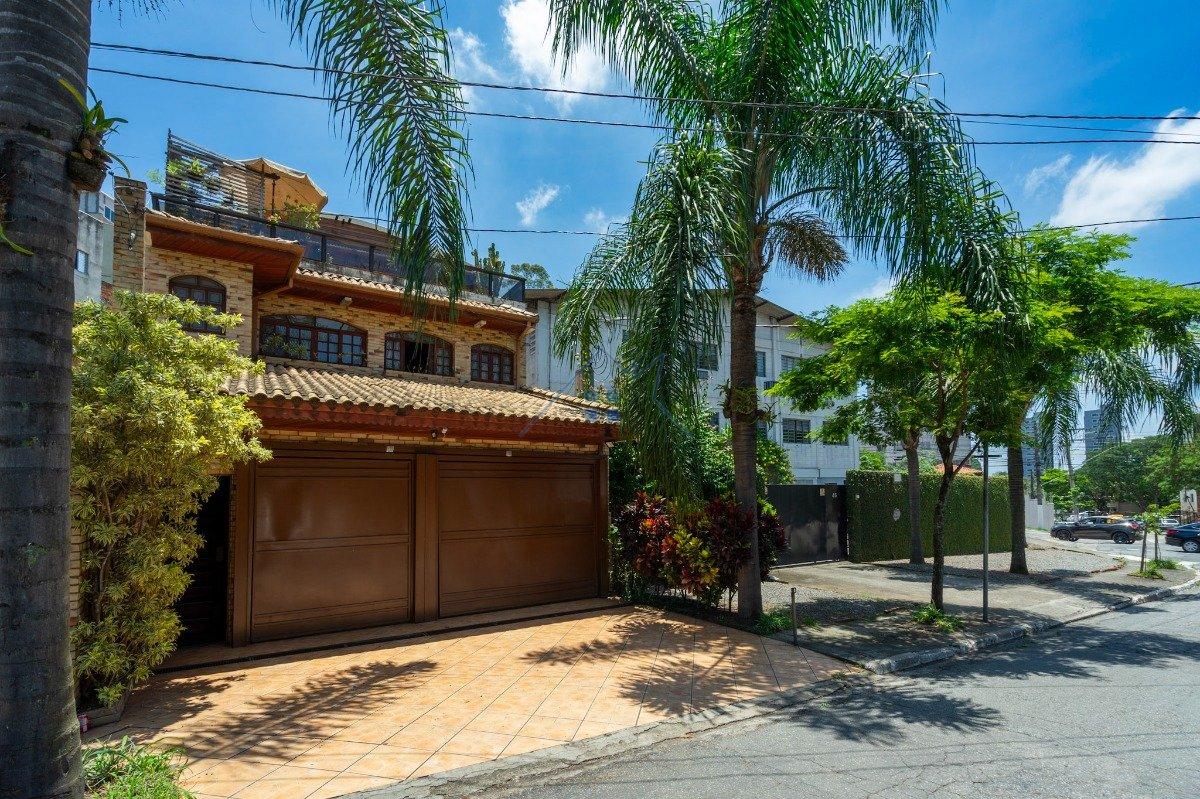 Casa no Jardim Ingá 4 dorm 3 suítes 4 vagas Rua Clara Aurora São Paulo - 