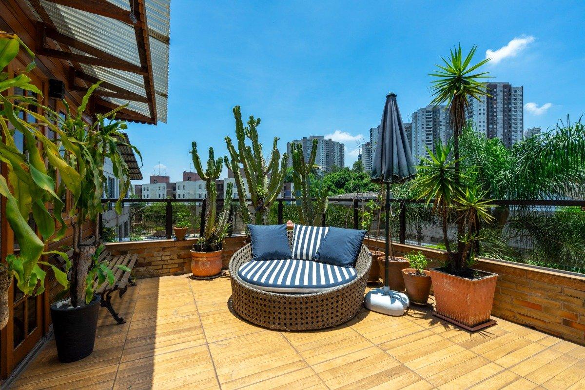 Casa no Jardim Ingá 4 dorm 3 suítes 4 vagas Rua Clara Aurora São Paulo - 