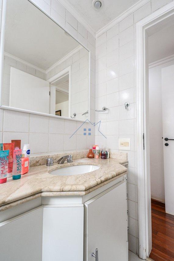 Apartamento em Pinheiros 3 dorm 1 suíte 3 vagas Rua Mateus Grou São Paulo - 