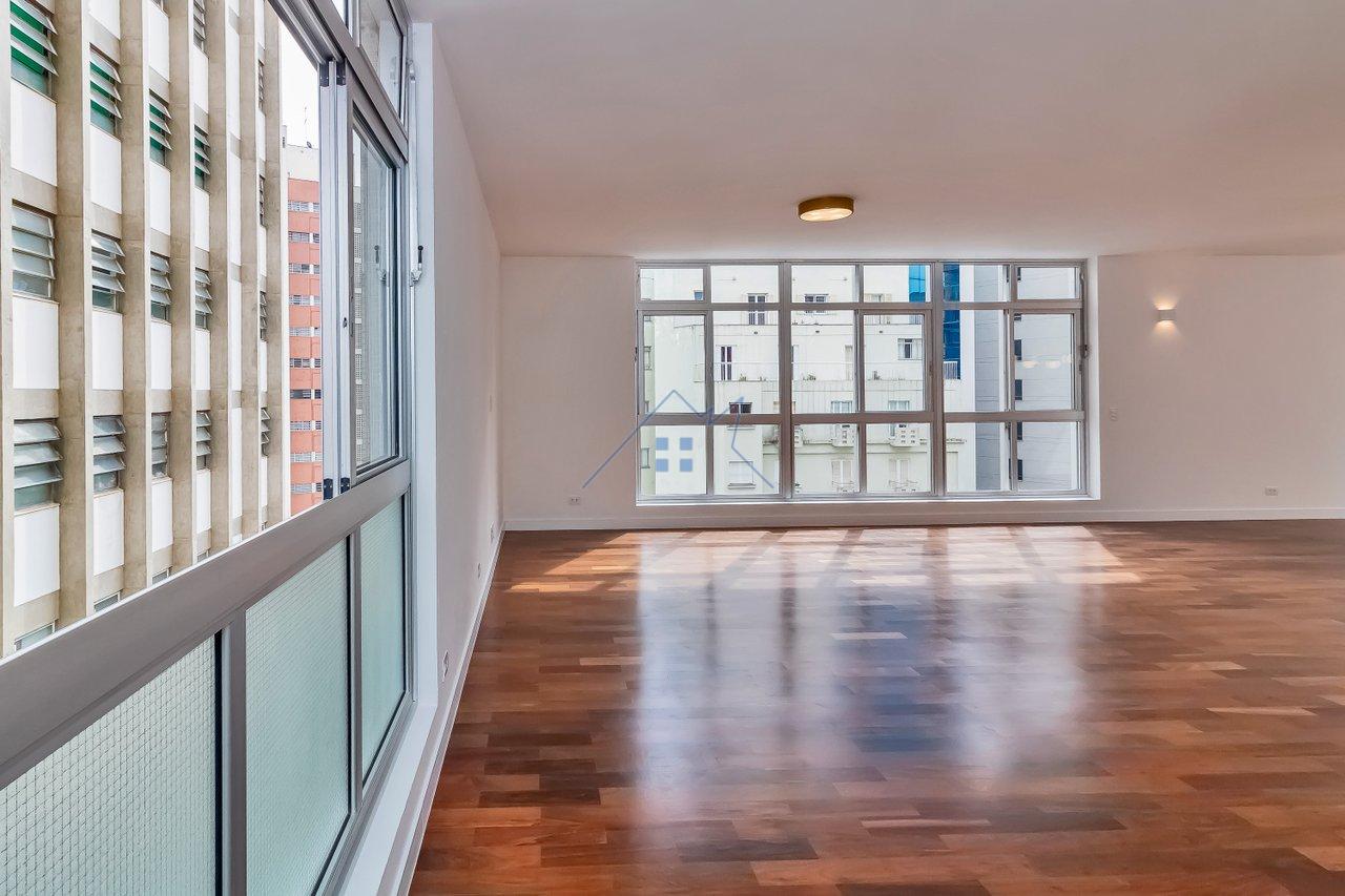Apartamento no Paraíso com 03 suítes 2 vagas Rua Doutor Rafael de Barros São Paulo - 