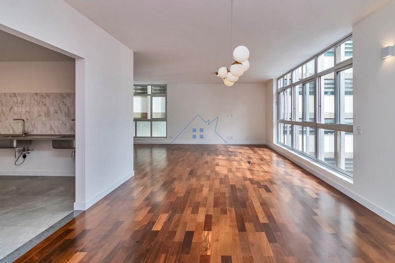 Apartamento no Paraíso com 03 suítes 2 vagas Rua Doutor Rafael de Barros São Paulo - 