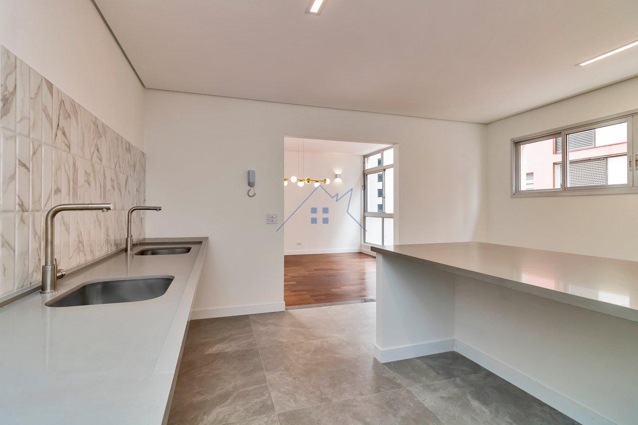 Apartamento no Paraíso com 03 suítes 2 vagas Rua Doutor Rafael de Barros São Paulo - 
