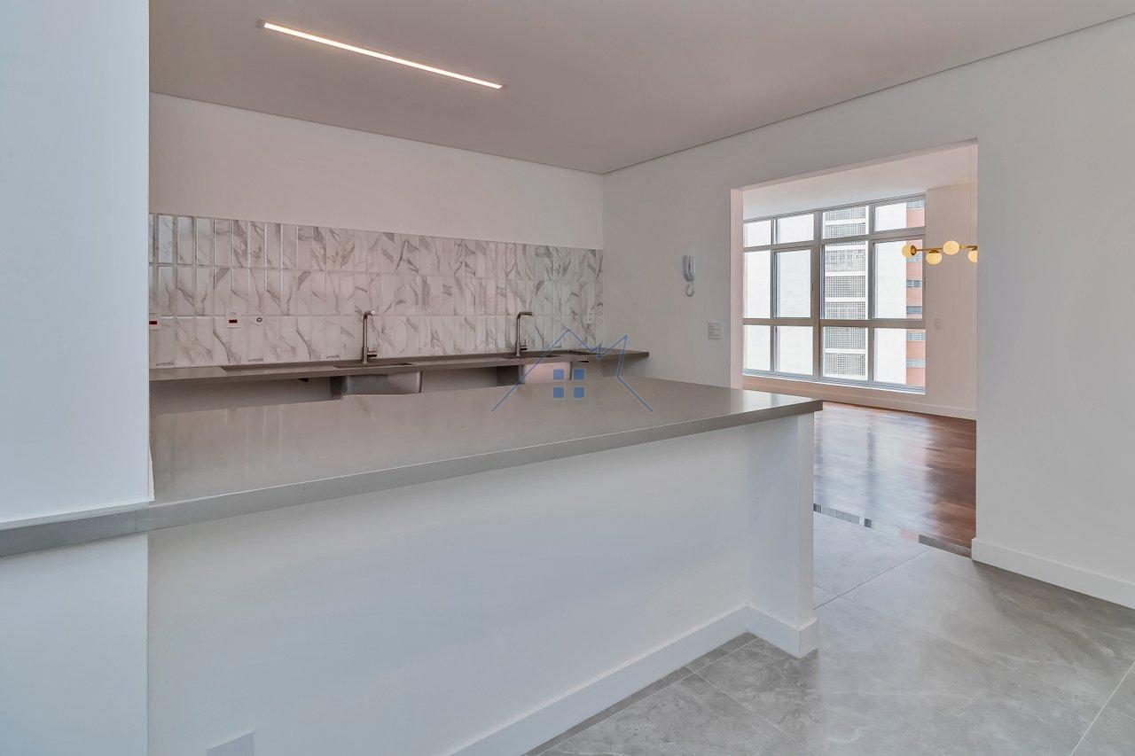 Apartamento no Paraíso com 03 suítes 2 vagas Rua Doutor Rafael de Barros São Paulo - 