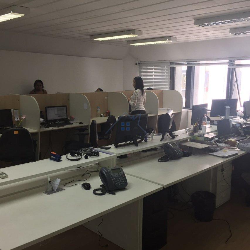 Conjunto Comercial na Vila Olímpia 189 m² 4 vagas Rua Funchal São Paulo - 