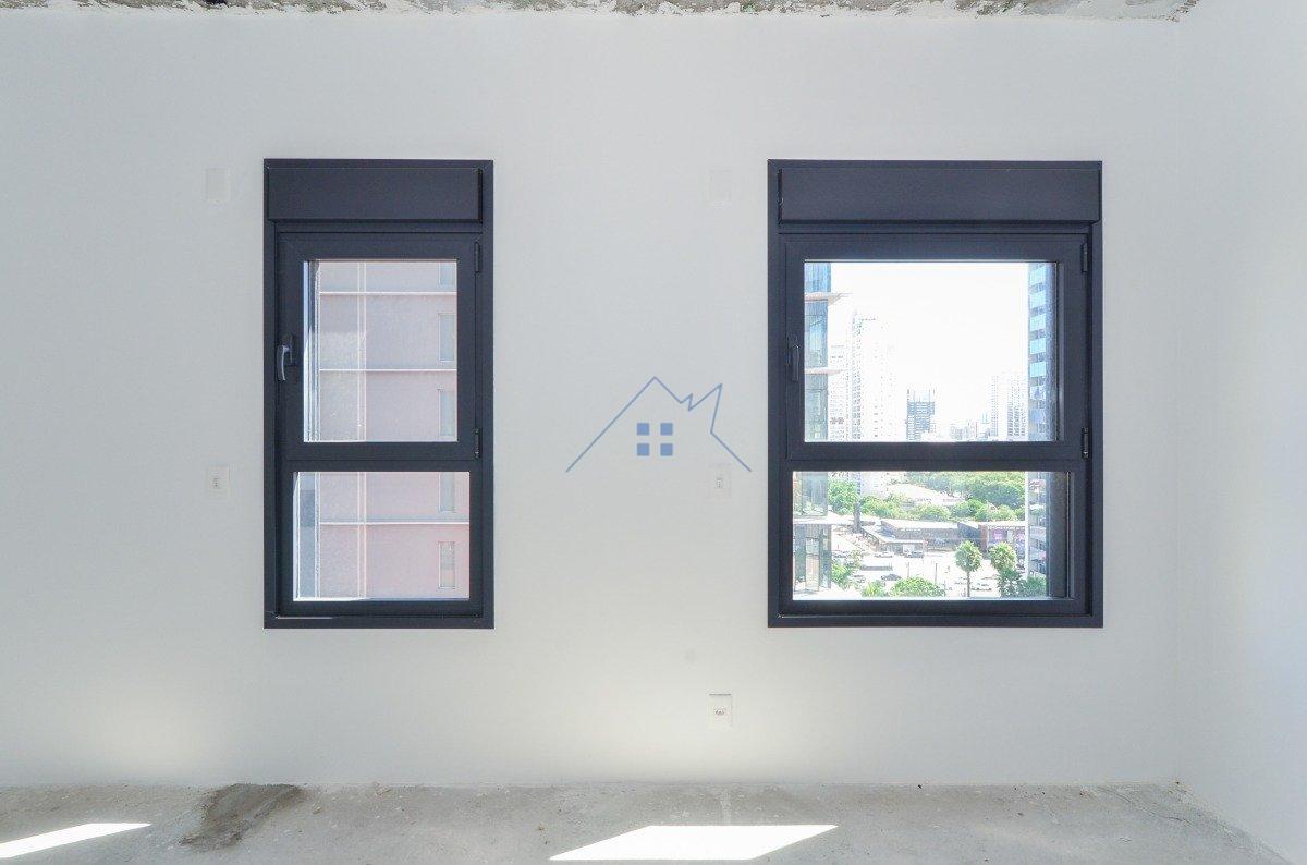 Apto Jardim das Acácias com 02 suítes 2 vagas 104m² Avenida Roque Petroni Júnior São Paulo - 