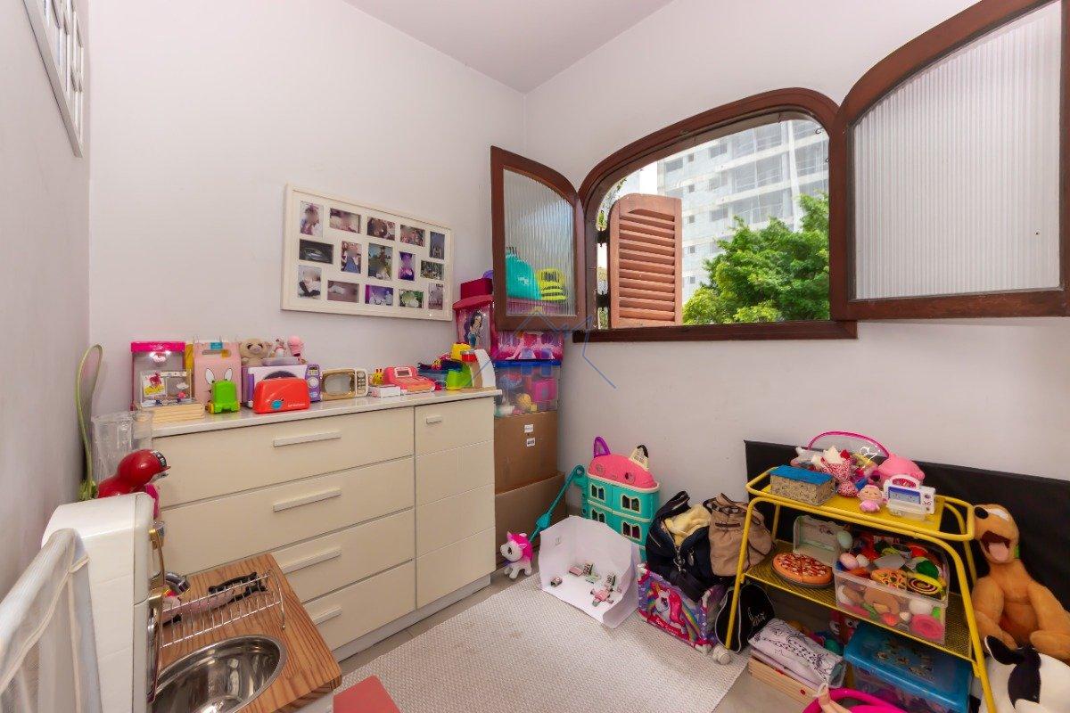 Apartamento na Vila Clementino 4 dorm 3 suítes 2 vagas 225m² Avenida Doutor Altino Arantes São Paulo - 