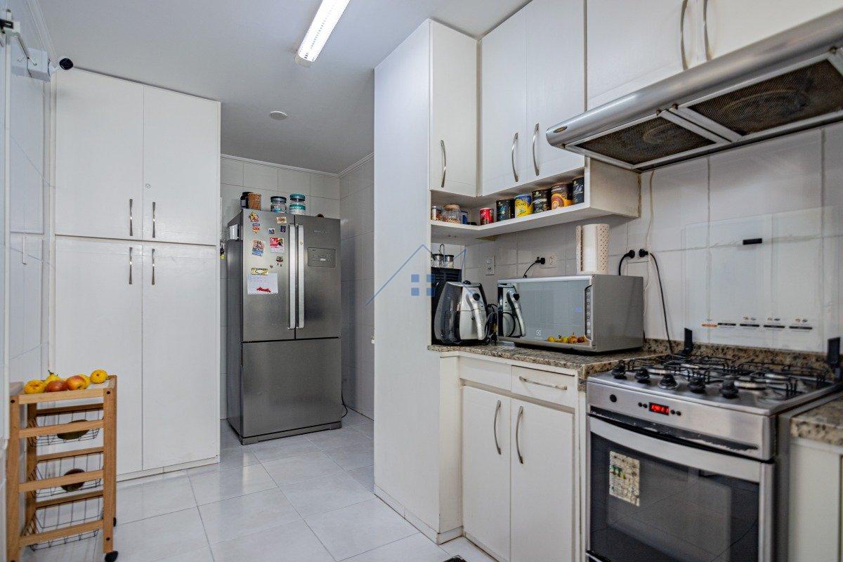 Apartamento no Jardim Paulista 3 dorm 1 suíte 2 vagas 120m² Alameda Joaquim Eugênio de Lima São Paulo - 