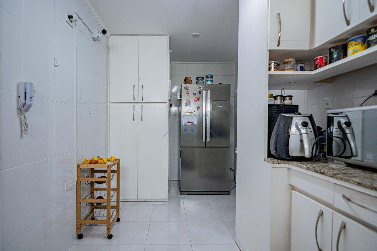 Apartamento no Jardim Paulista 3 dorm 1 suíte 2 vagas 120m² Alameda Joaquim Eugênio de Lima São Paulo - 