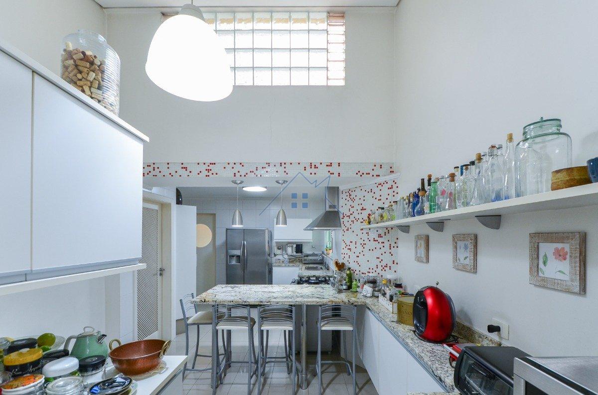 Casa no Jd Prudência 3 suítes 2 vagas 307m² Rua Luís de França Júnior São Paulo - 