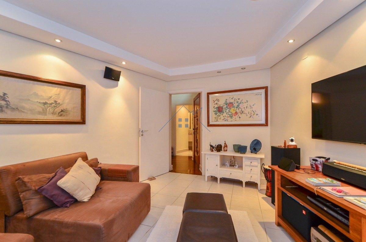 Casa no Jd Prudência 3 suítes 2 vagas 307m² Rua Luís de França Júnior São Paulo - 