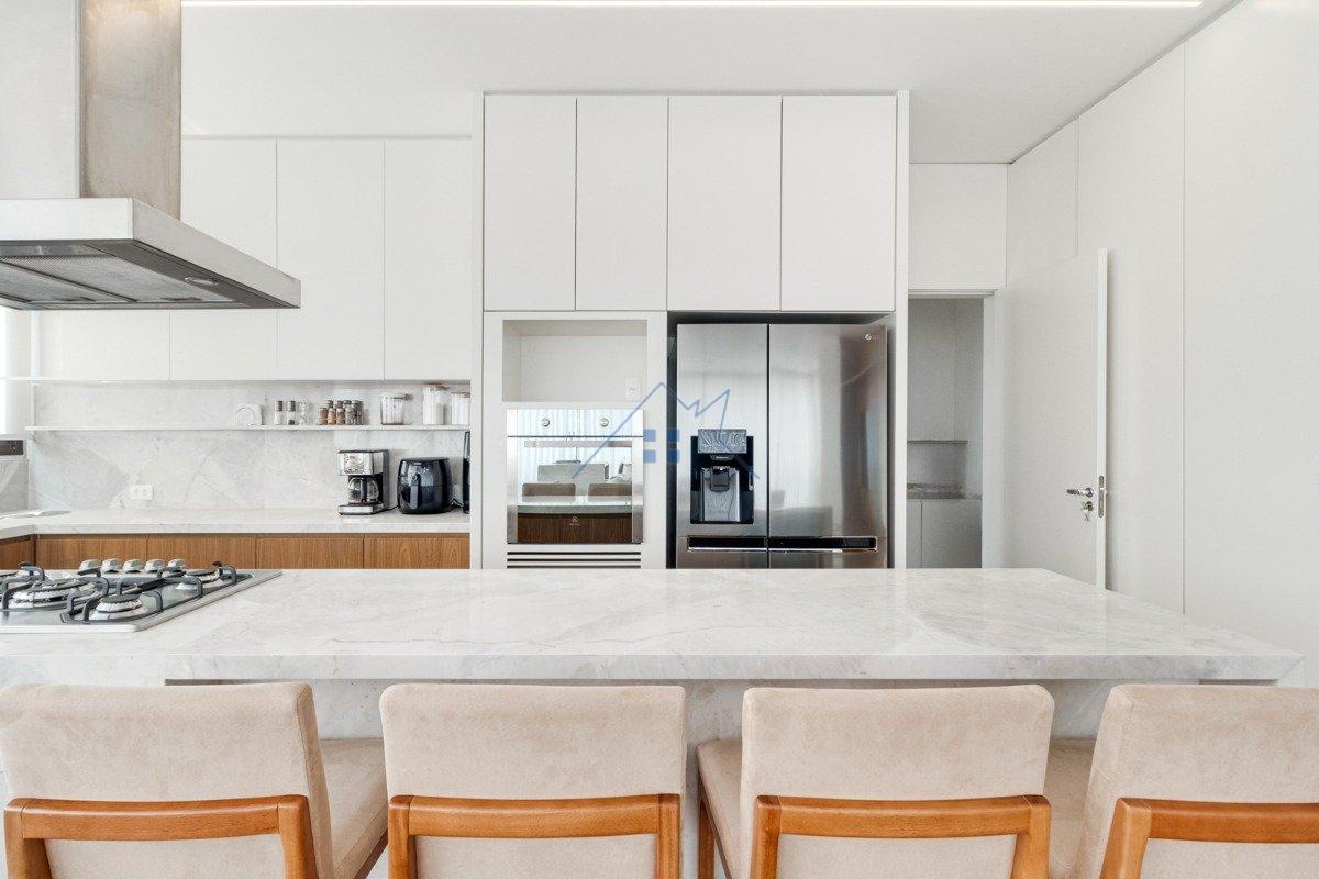 Apartamento no Brooklin Paulista com 3 suítes e 2 vagas 157m² Rua Princesa Isabel São Paulo - 