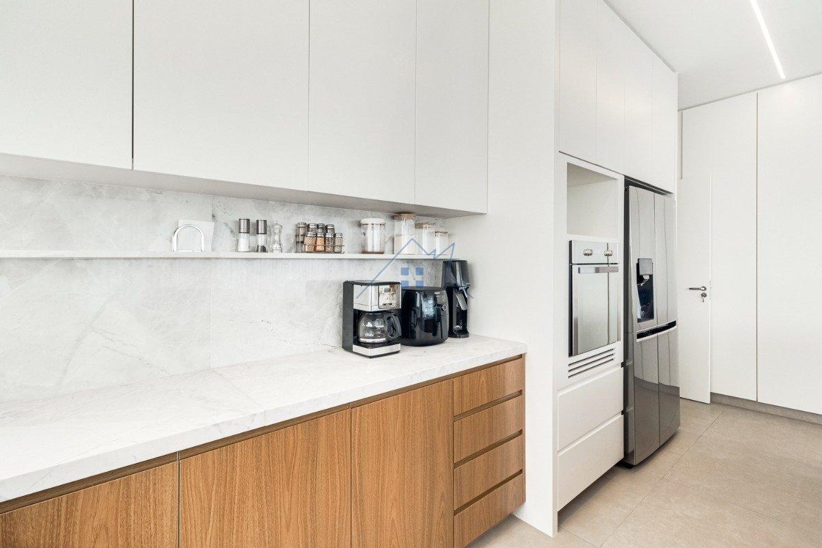 Apartamento no Brooklin Paulista com 3 suítes e 2 vagas 157m² Rua Princesa Isabel São Paulo - 