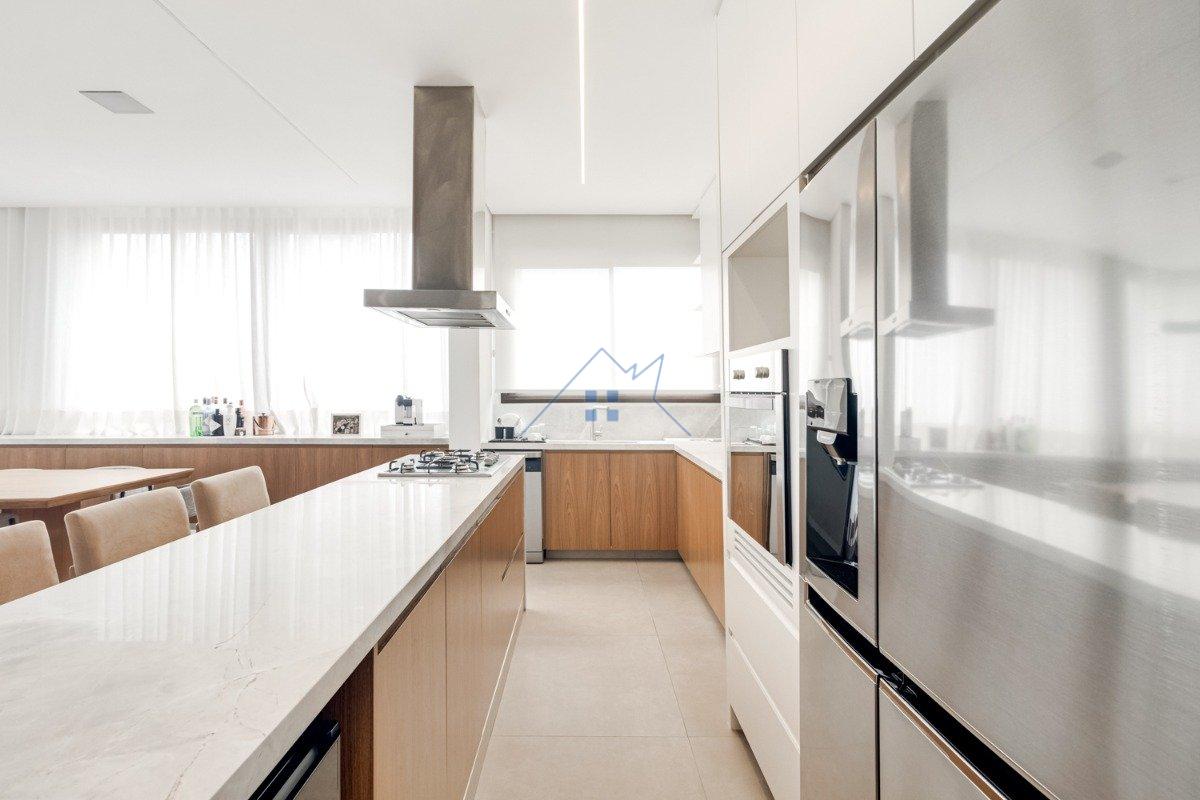 Apartamento no Brooklin Paulista com 3 suítes e 2 vagas 157m² Rua Princesa Isabel São Paulo - 