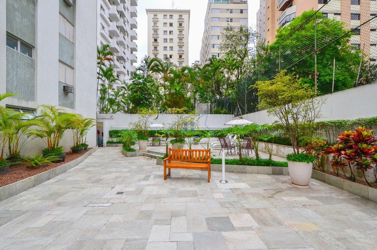 Apartamento em Moema 144m² 3 dorm 1 suíte 2 vagas Rua Inhambú São Paulo - 