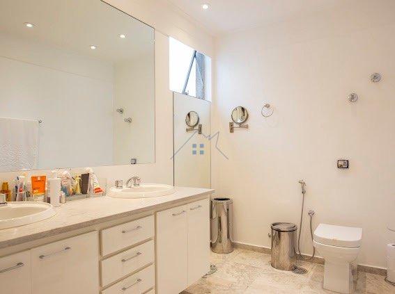 Apartamento em Higienópolis 323m² 4 dorm 2 suites 2 vagas Rua Baronesa de Itu São Paulo - 