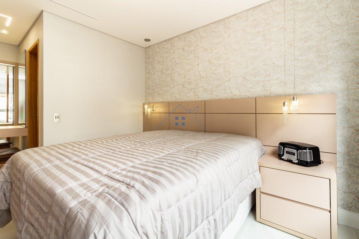 Apartamento no Alto de Pinheiros 3 suítes 3 vagas Rua Coelho de Carvalho São Paulo - 
