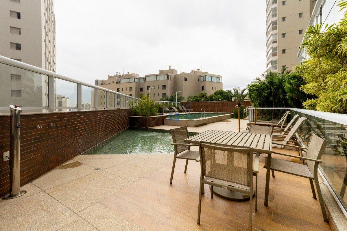 Apartamento no Alto de Pinheiros 3 suítes 3 vagas Rua Coelho de Carvalho São Paulo - 