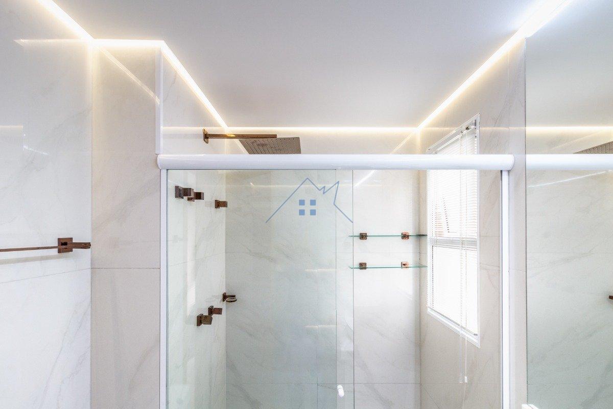 Apartamento no Alto de Pinheiros 3 suítes 3 vagas Rua Coelho de Carvalho São Paulo - 