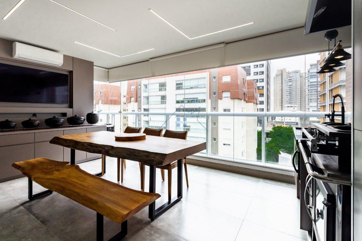 Apartamento no Alto de Pinheiros 3 suítes 3 vagas Rua Coelho de Carvalho São Paulo - 