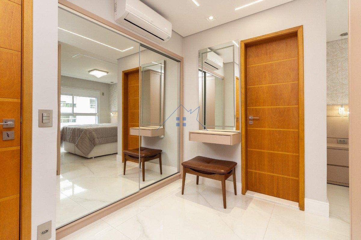 Apartamento no Alto de Pinheiros 3 suítes 3 vagas Rua Coelho de Carvalho São Paulo - 