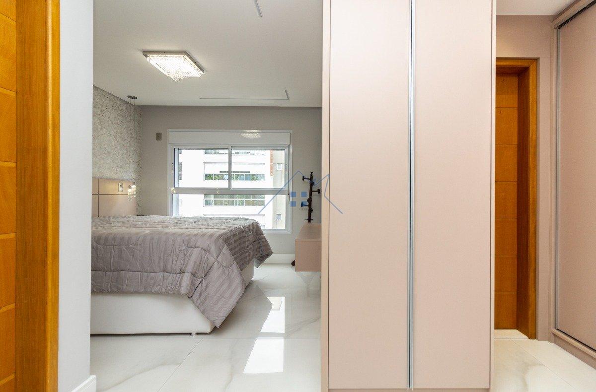 Apartamento no Alto de Pinheiros 3 suítes 3 vagas Rua Coelho de Carvalho São Paulo - 