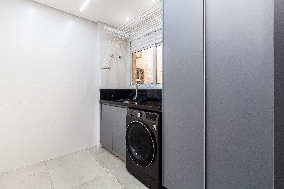 Apartamento no Alto de Pinheiros 3 suítes 3 vagas Rua Coelho de Carvalho São Paulo - 