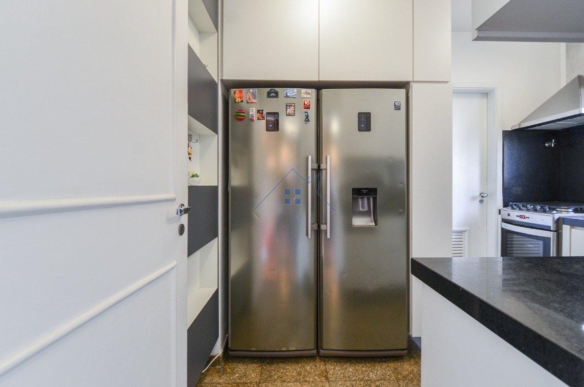 Apartamento na Cidade Monções 104m² 3 dorm 2 vagas Rua Flórida São Paulo - 