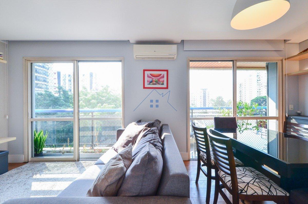 Apartamento na Cidade Monções 104m² 3 dorm 2 vagas Rua Flórida São Paulo - 