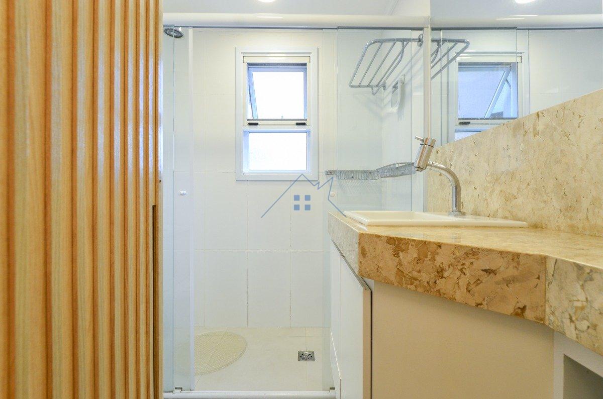 Apartamento na Cidade Monções 104m² 3 dorm 2 vagas Rua Flórida São Paulo - 