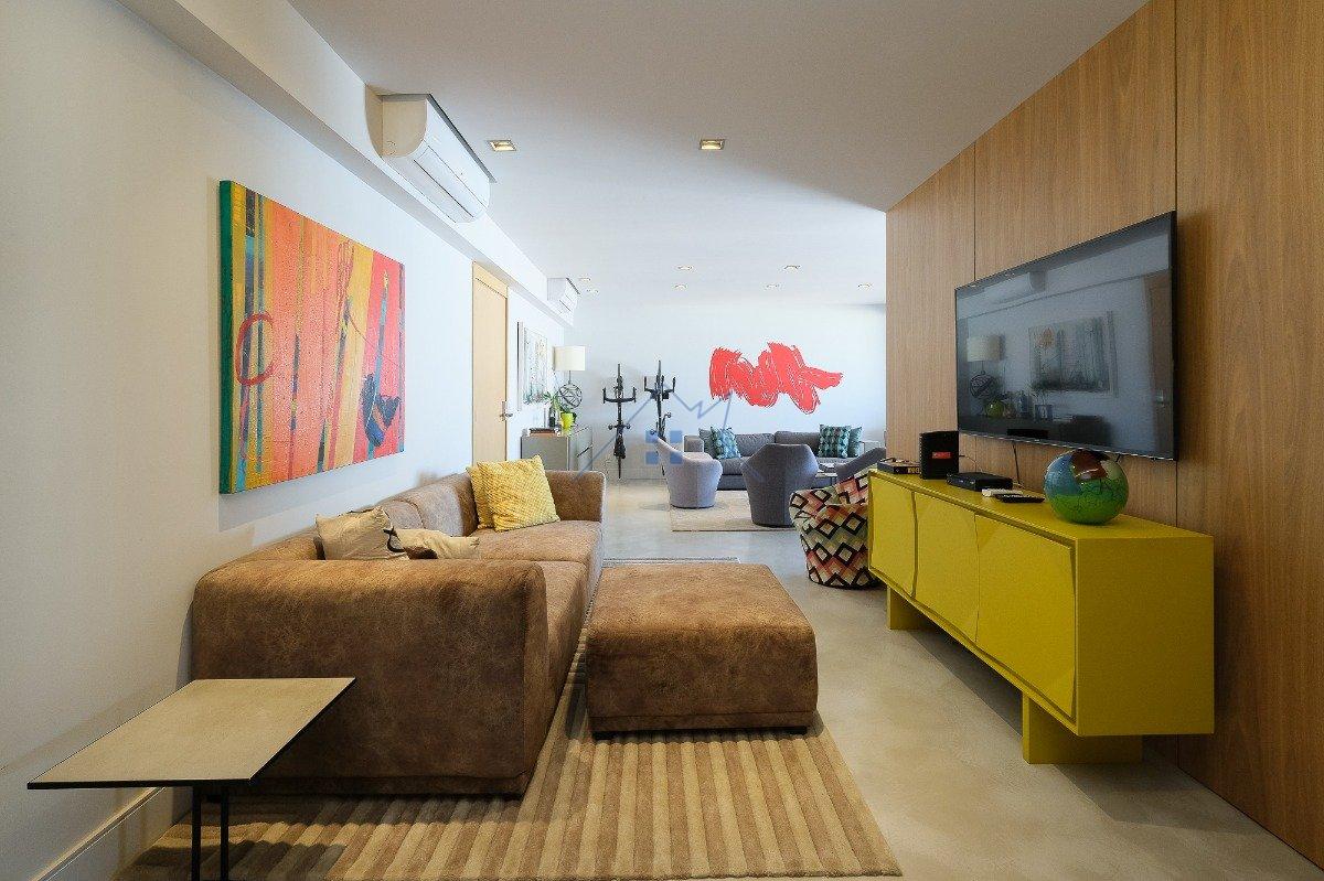 Apartamento em Moema 3 suítes 2 vagas 175m² Rua Pintassilgo São Paulo - 