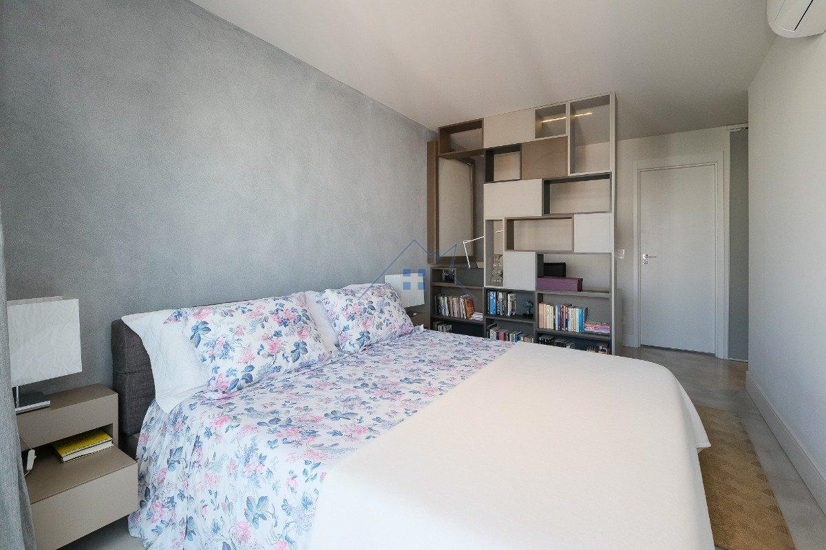Apartamento em Moema 3 suítes 2 vagas 175m² Rua Pintassilgo São Paulo - 