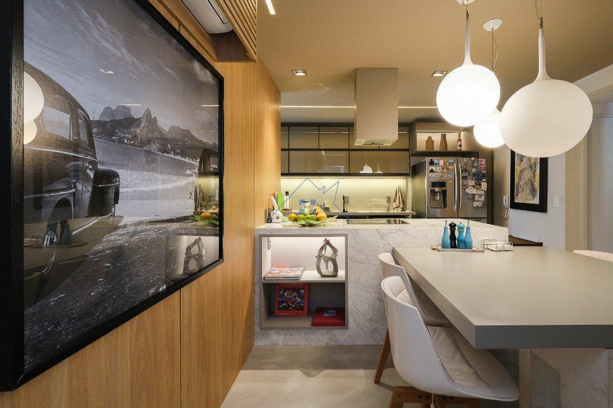 Apartamento em Moema 3 suítes 2 vagas 175m² Rua Pintassilgo São Paulo - 