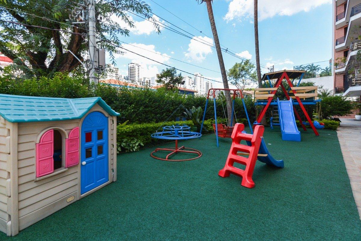Apartamento no Pacaembú 04 dorm 03 vagas 274m²  São Paulo - 