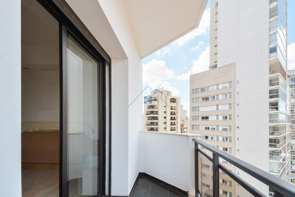 Apartamento no Pacaembú 04 dorm 03 vagas 274m²  São Paulo - 