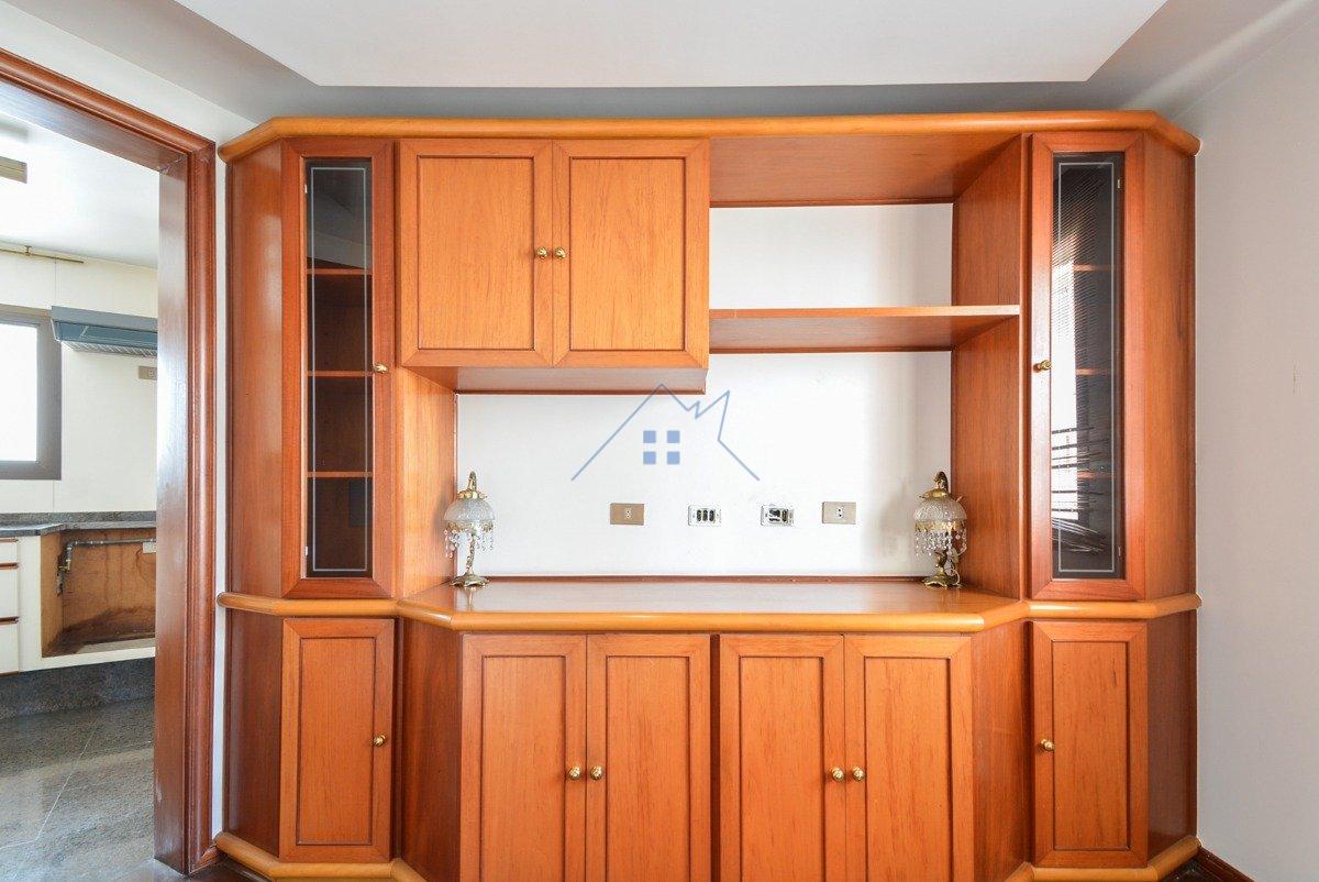 Apartamento no Pacaembú 04 dorm 03 vagas 274m²  São Paulo - 