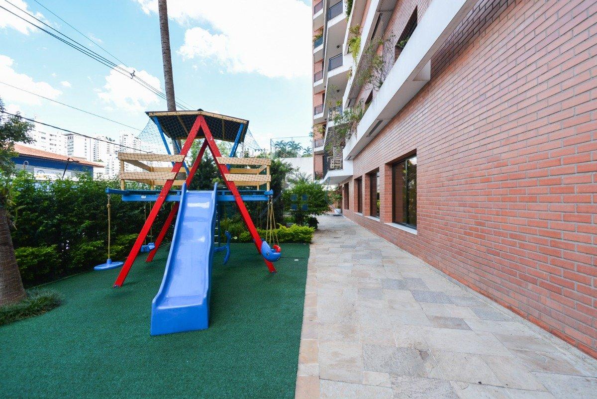 Apartamento no Pacaembú 04 dorm 03 vagas 274m²  São Paulo - 