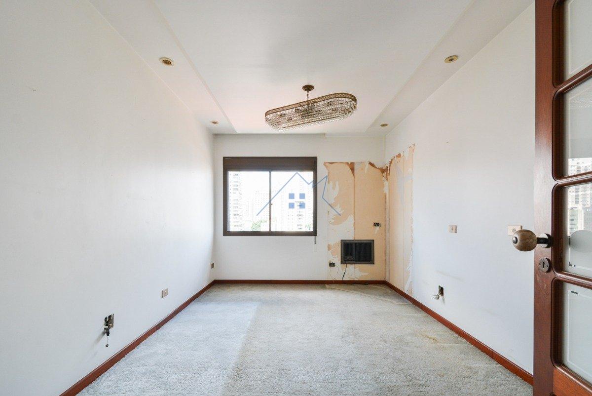 Apartamento no Pacaembú 04 dorm 03 vagas 274m²  São Paulo - 