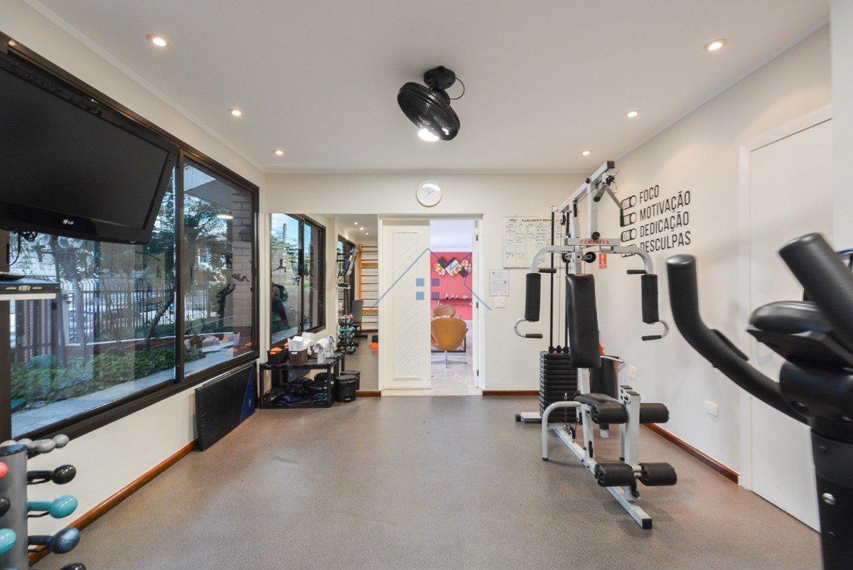 Apartamento no Pacaembú 04 dorm 03 vagas 274m²  São Paulo - 